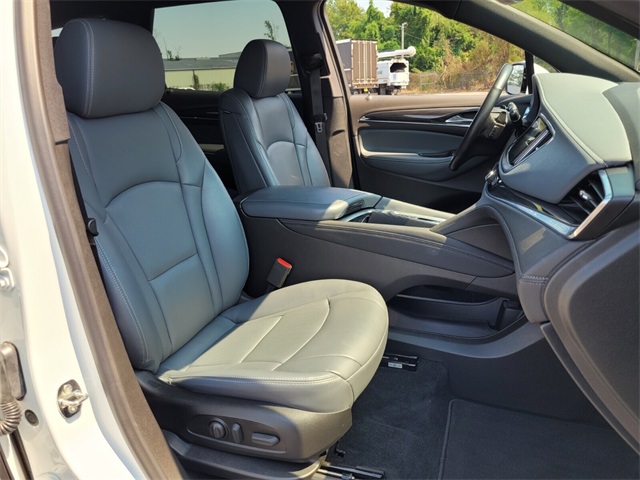 2023 Buick Enclave Essence photo 14