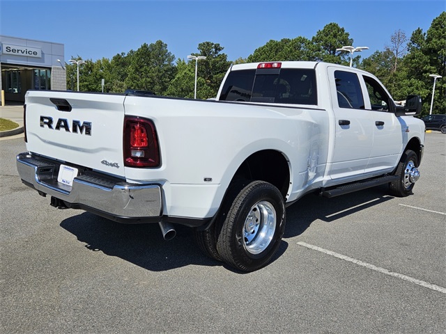2026 Ram 3500 Tradesman photo 13