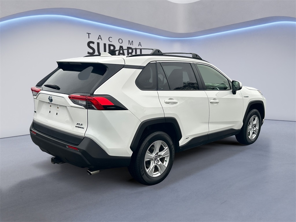 2021 Toyota RAV4 Hybrid XLE photo 4