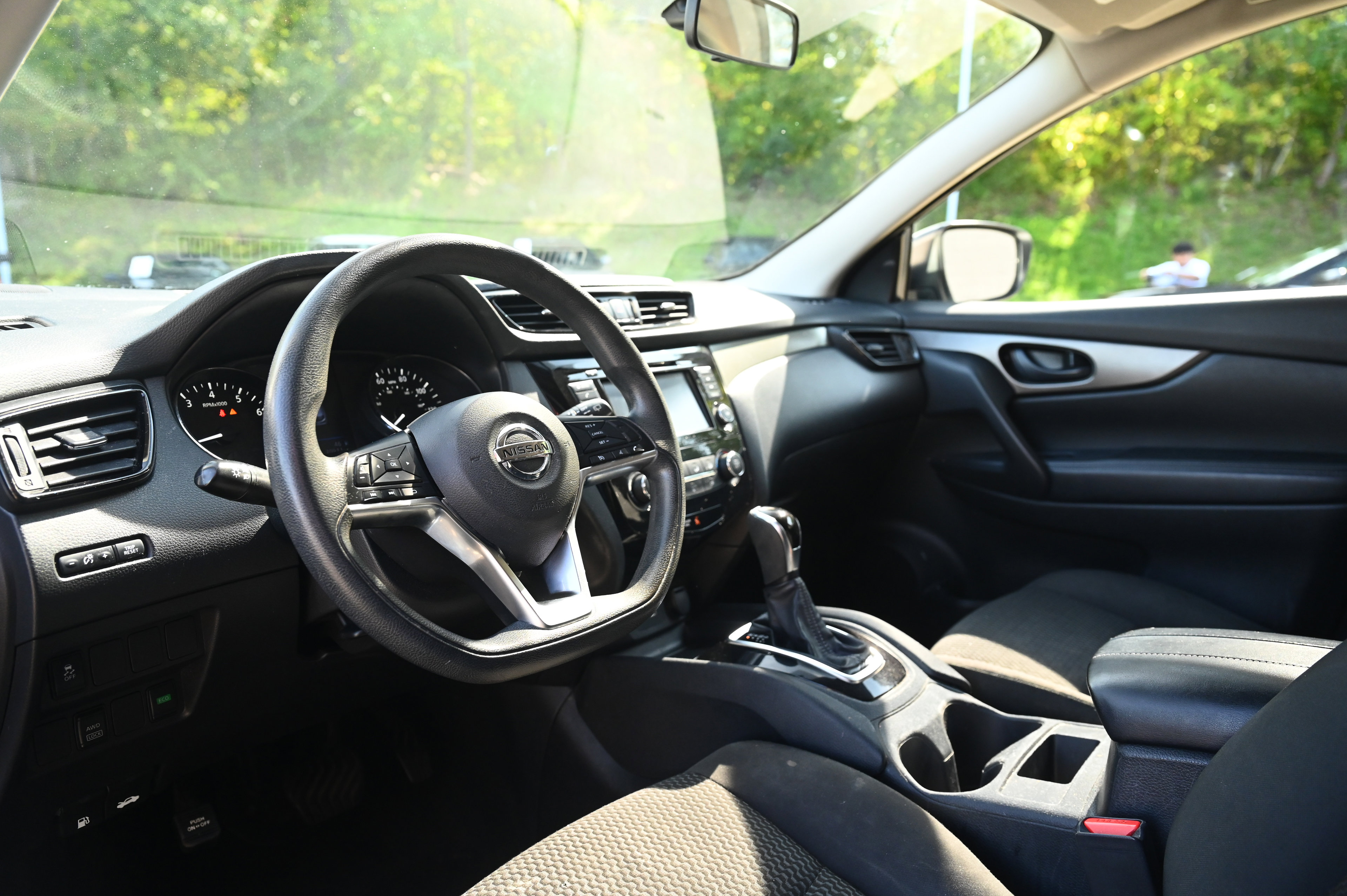 2019 Nissan Rogue Sport S photo 15