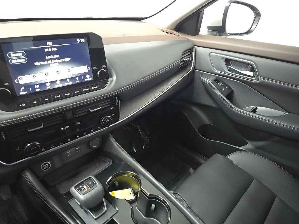 2021 Nissan Rogue SL photo 26