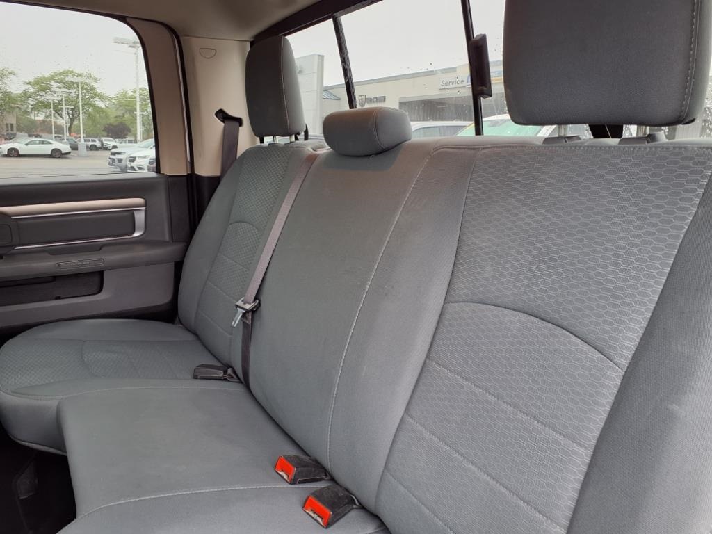 2020 Ram 1500 Classic SLT photo 13