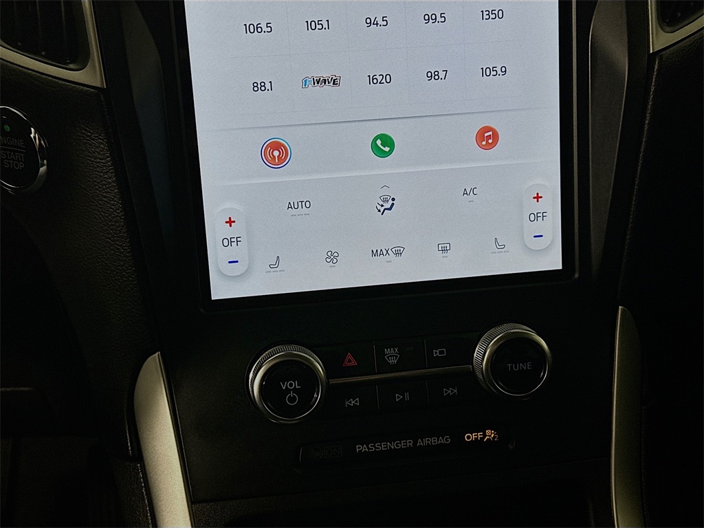 2023 Ford Edge SEL photo 19