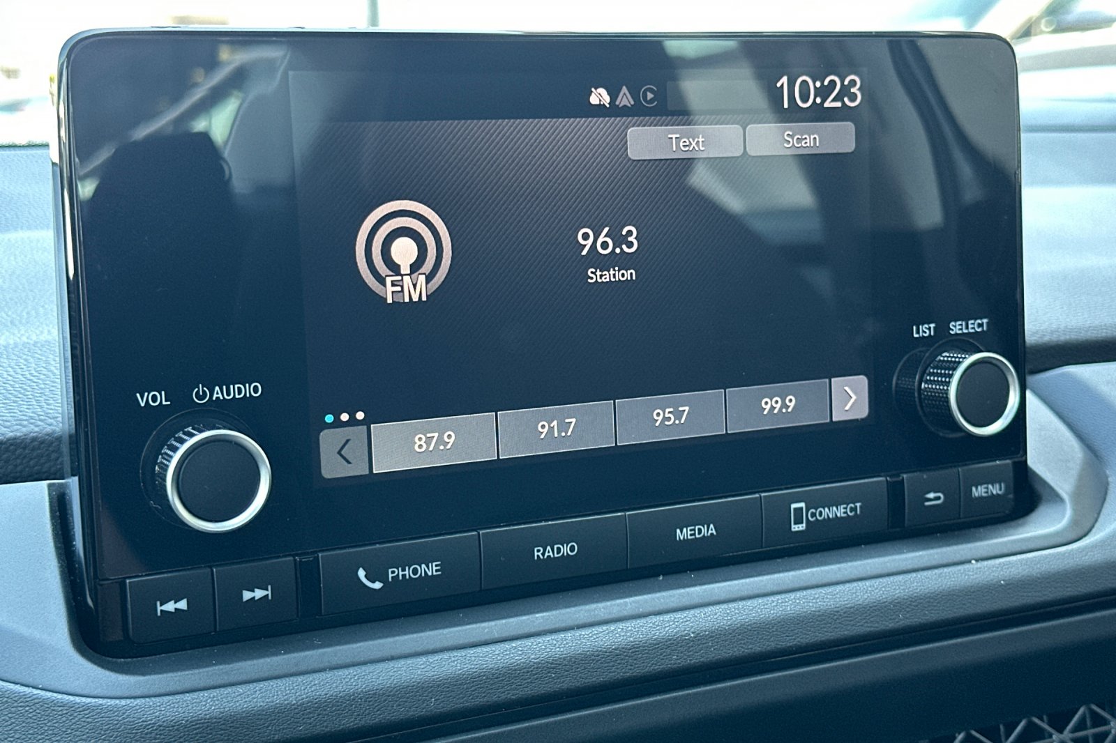 2023 Honda Accord EX photo 19