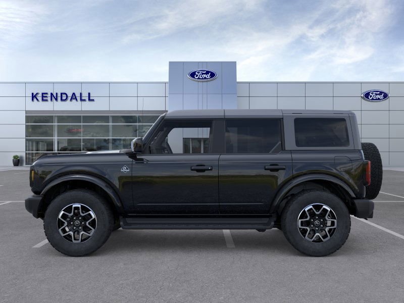2025 Ford Bronco Outer Banks photo 3