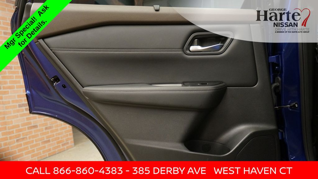 2023 Nissan Rogue SL photo 34