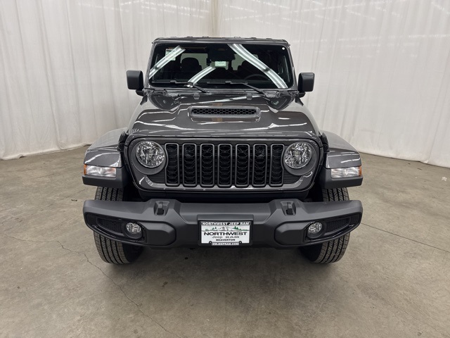 2026 Jeep Gladiator Sport photo 2