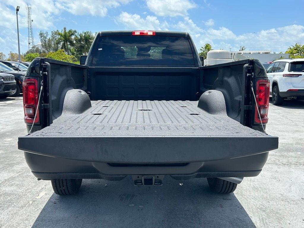 2025 Ram 2500 Tradesman photo 28