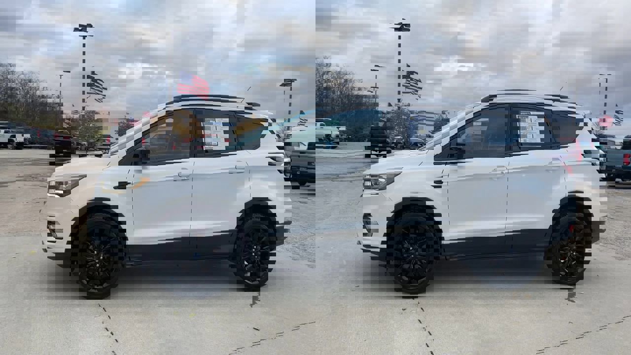 2017 Ford Escape SE photo 4