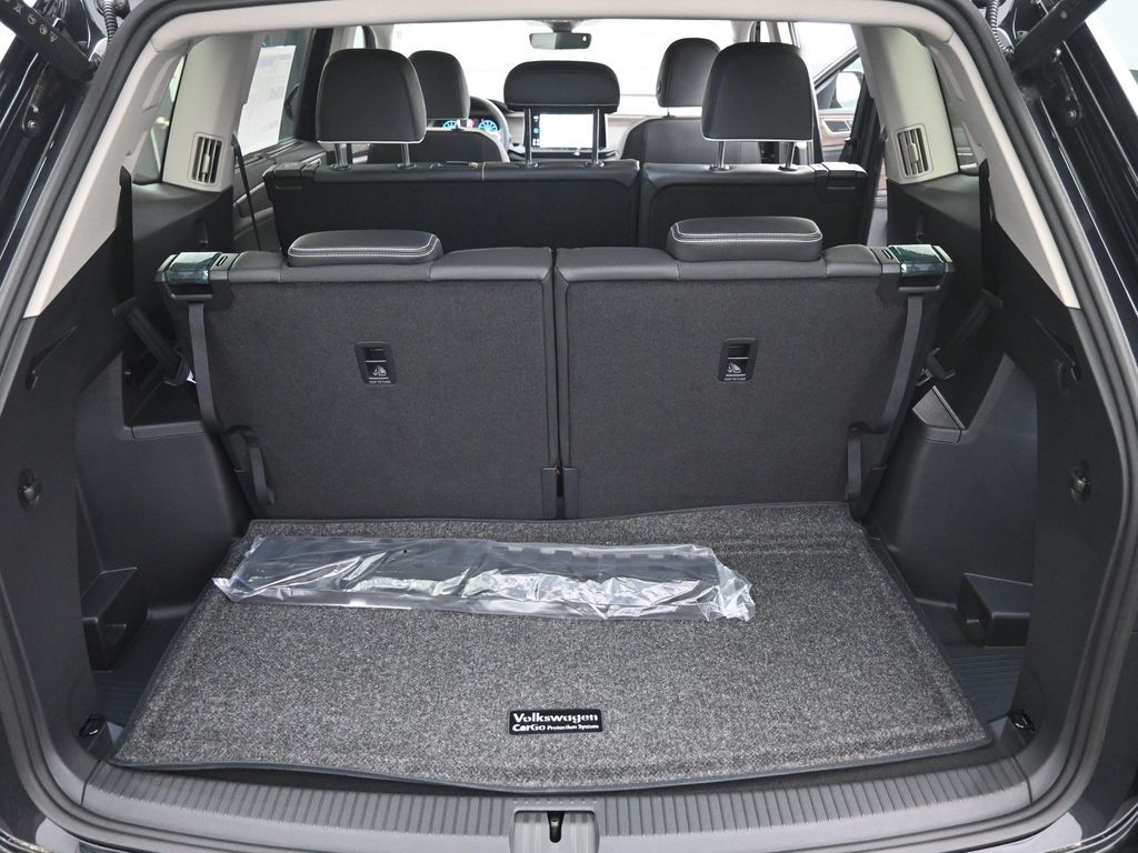 2025 Volkswagen Atlas SEL Premium R-Line photo 43