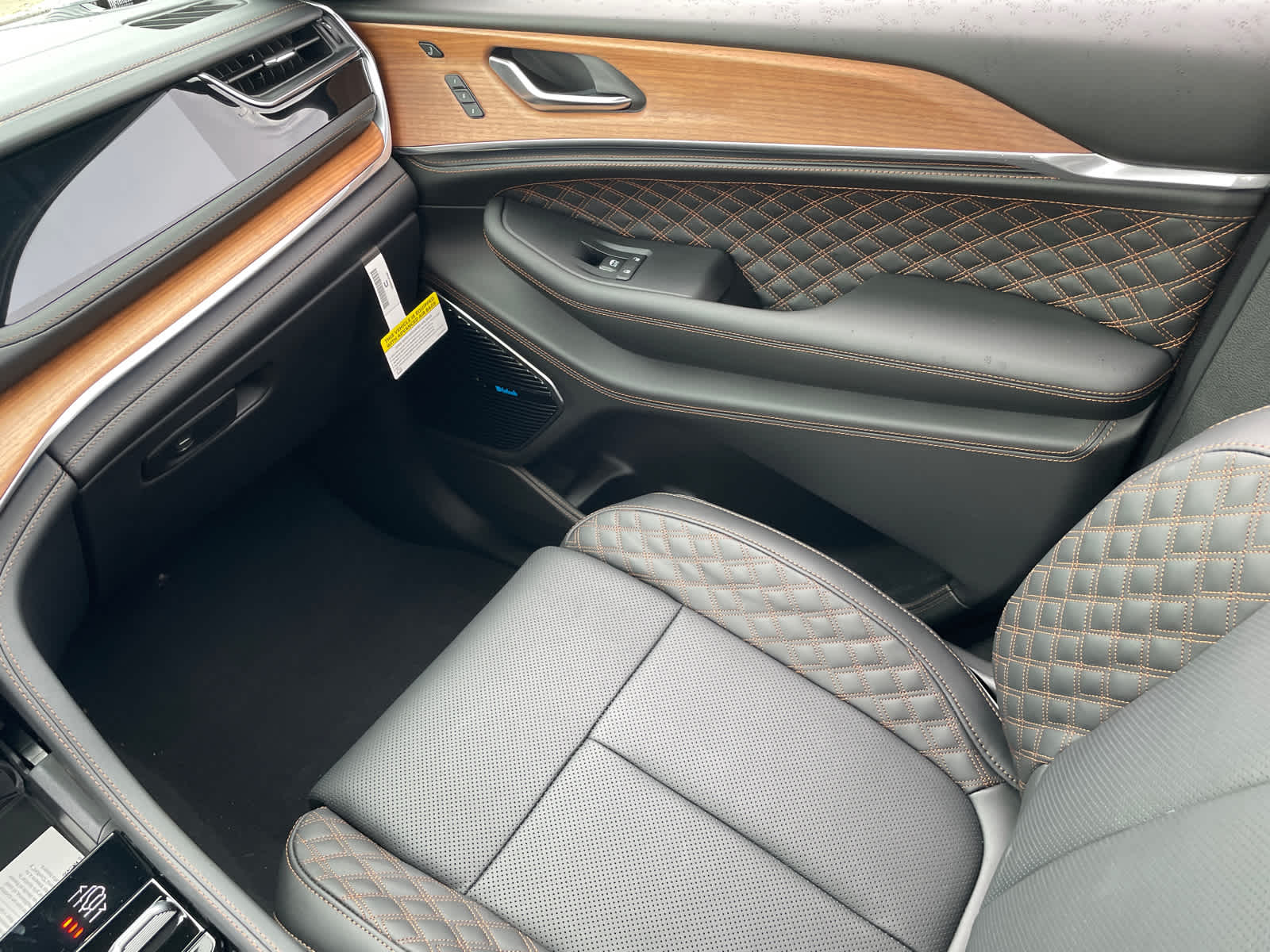 2025 Jeep Grand Cherokee L Summit Reserve photo 16