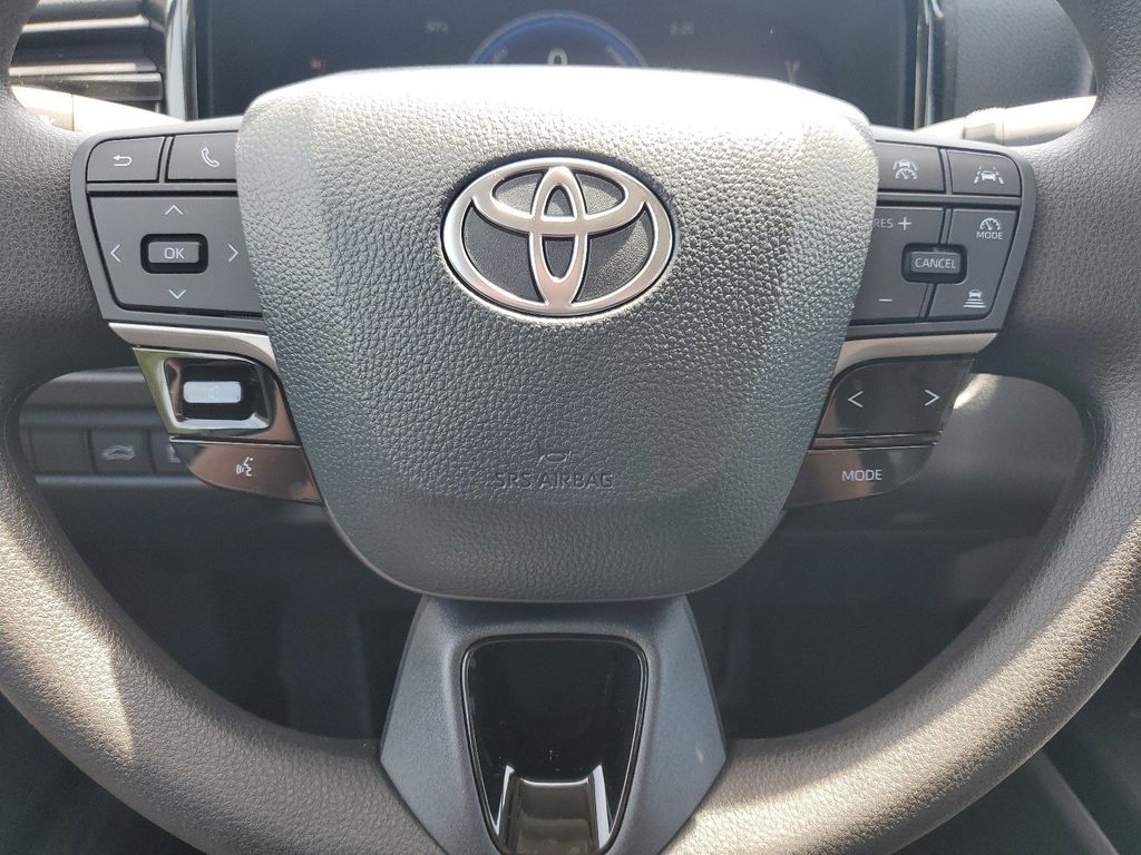 2025 Toyota Camry LE photo 19