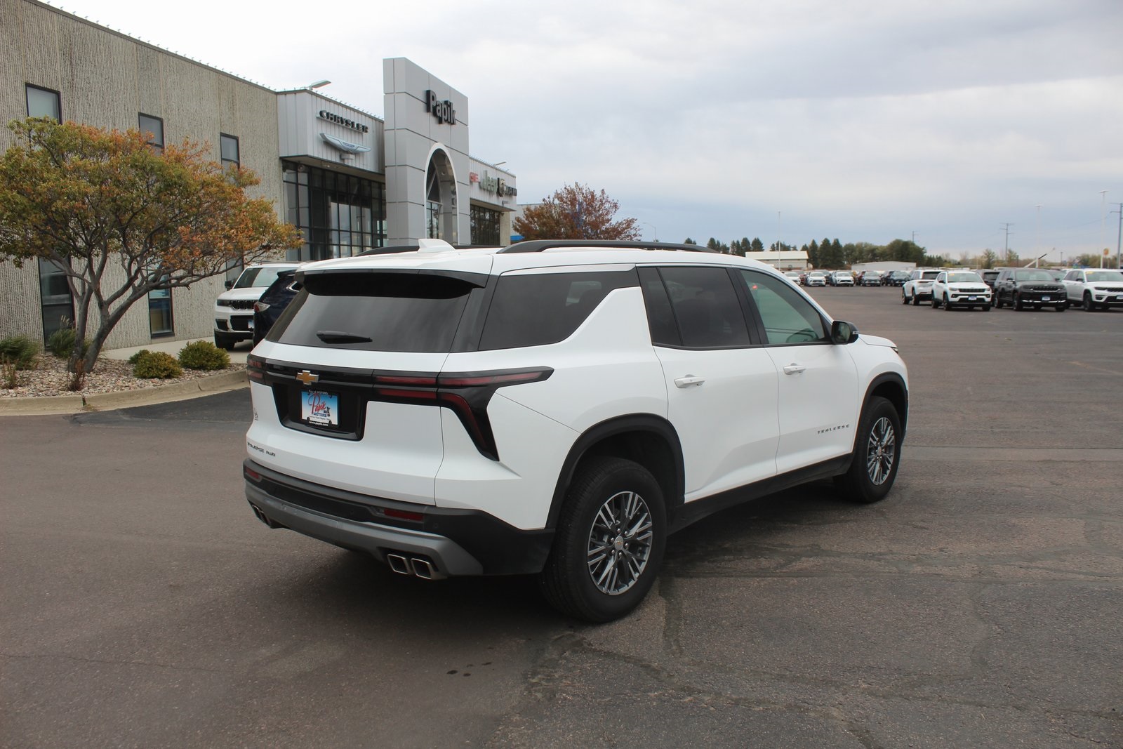 Used 2025 Chevrolet Traverse LT with VIN 1GNEVGRS9SJ130285 for sale in Luverne, Minnesota