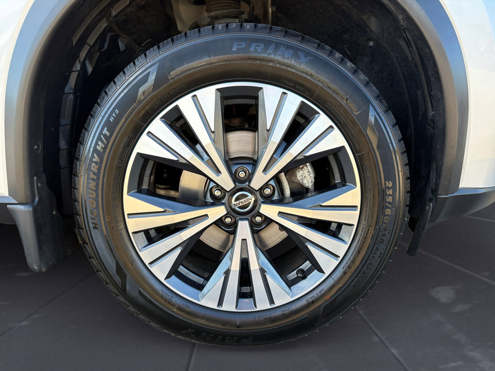 2021 Nissan Rogue SV photo 40