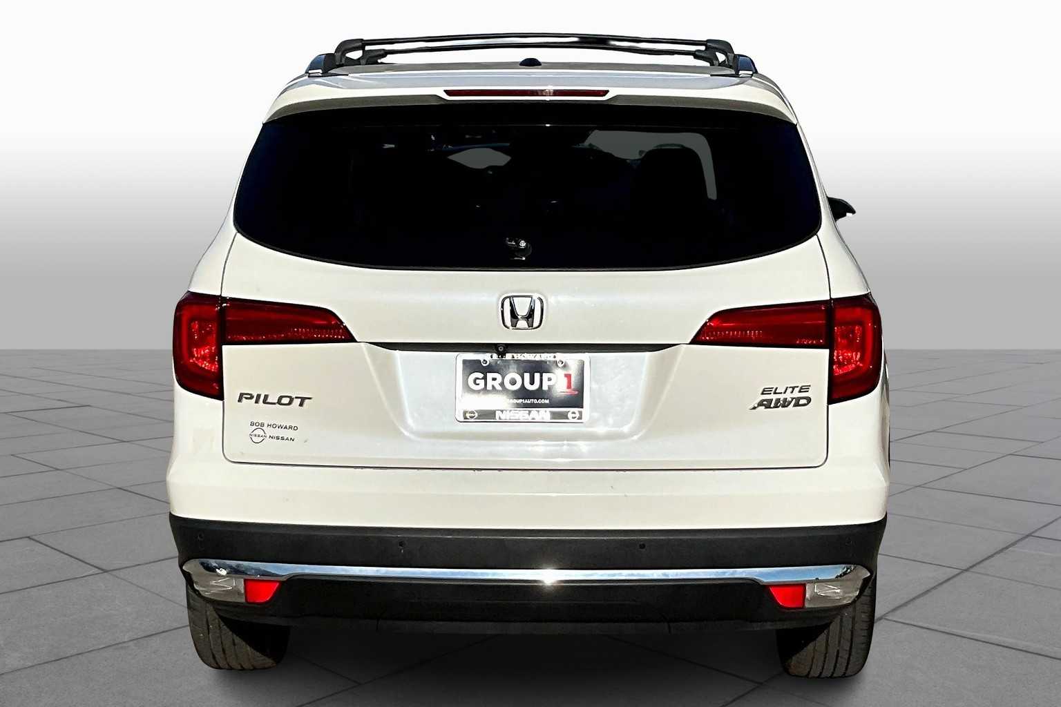 2018 Honda Pilot Elite photo 4