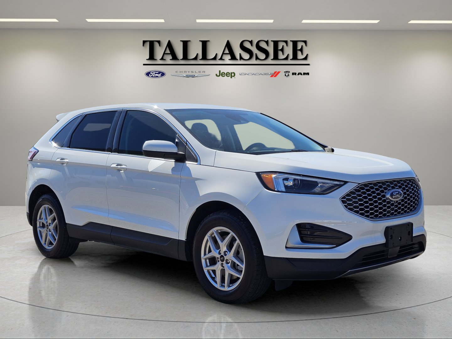 2024 Ford Edge SEL photo 4