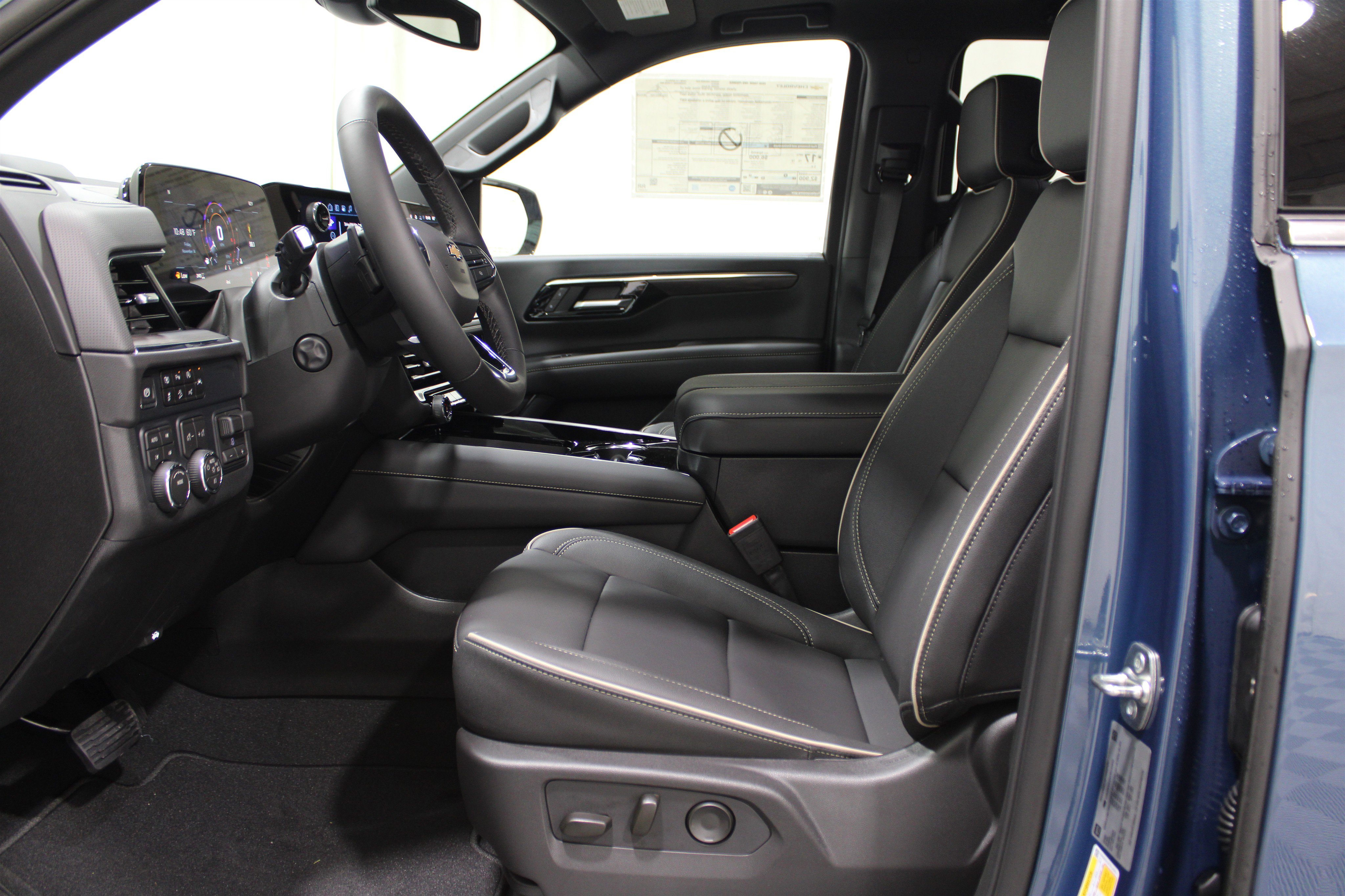 2026 Chevrolet Tahoe Premier photo 3