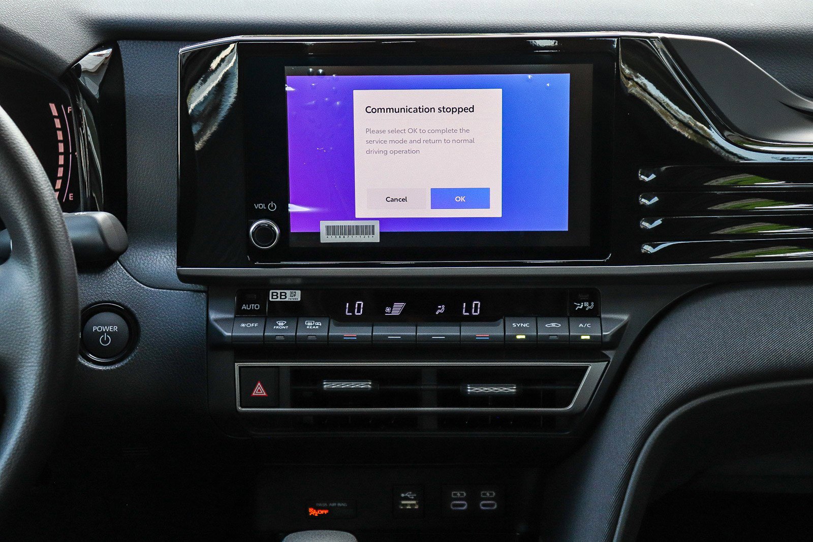2025 Toyota Camry LE photo 13