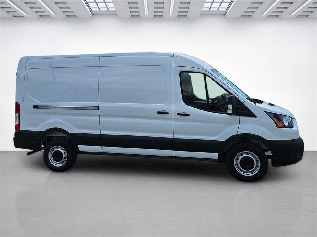 2025 Ford Transit Cargo Van photo 3