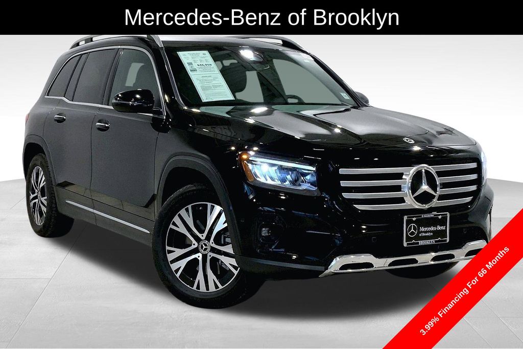 2025 Mercedes-Benz GLB Base's photo
