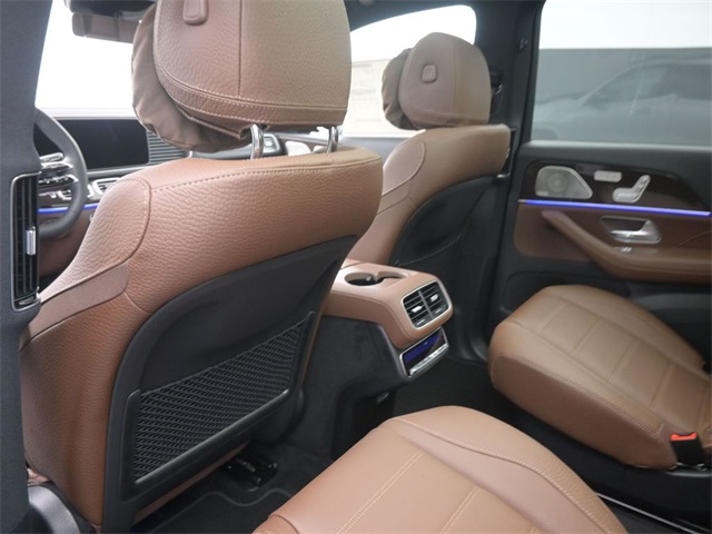 2026 Mercedes Benz GLS 450 4MATIC photo 13