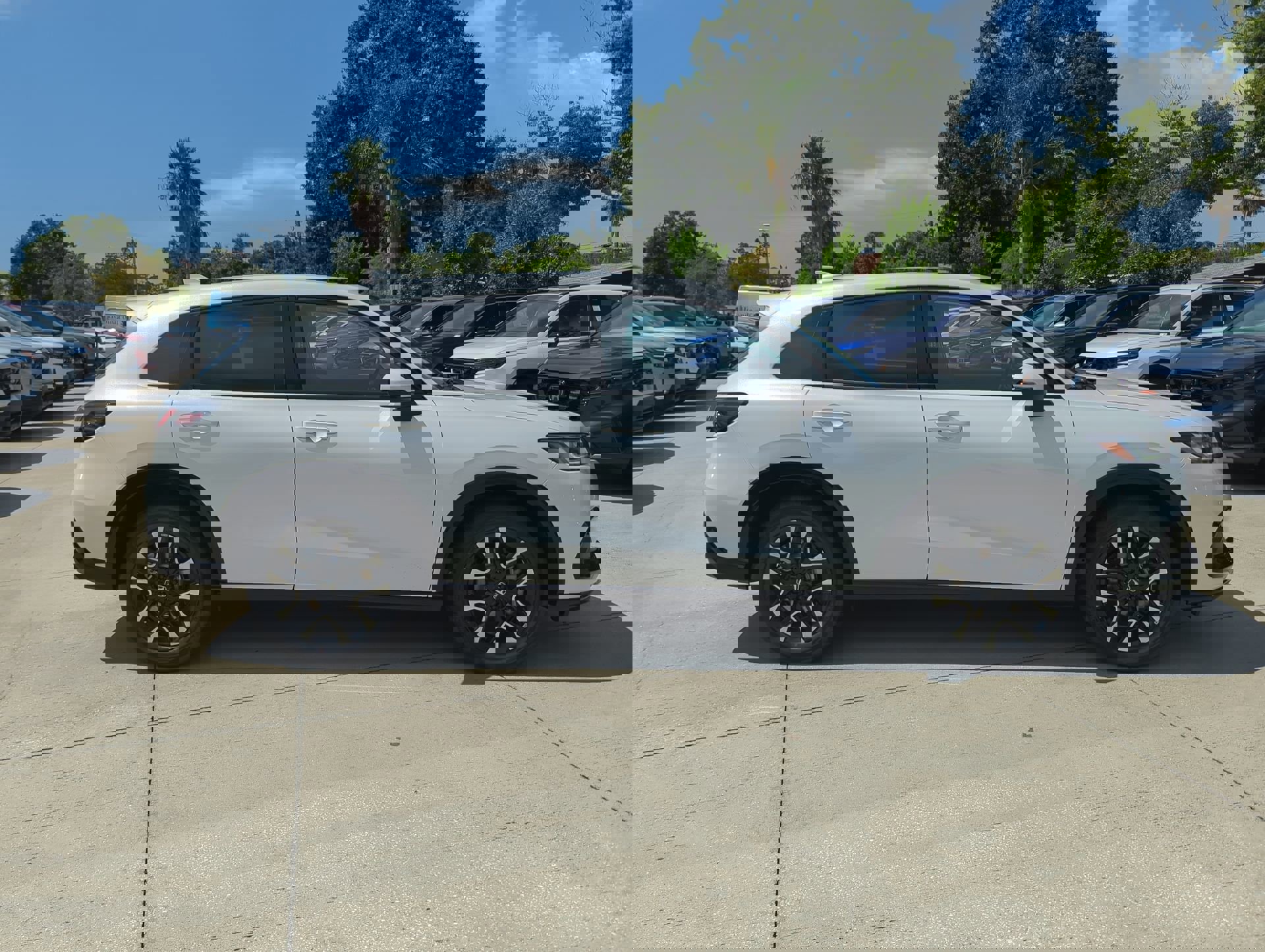 2026 Honda HR-V EX-L photo 2