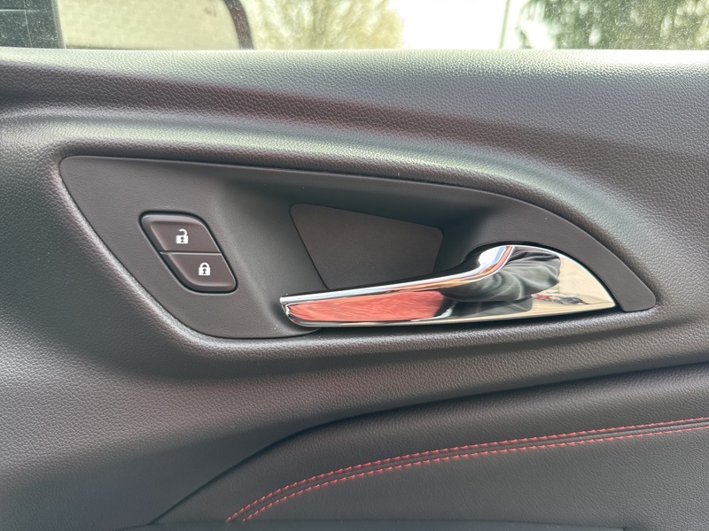 2025 Chevrolet Trax photo 36