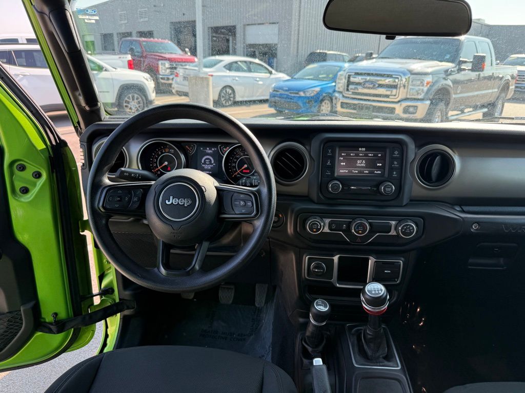 2018 Jeep Wrangler Unlimited Sport photo 2