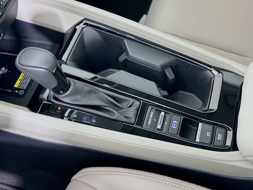 2025 Honda Accord Hybrid EX-L photo 13