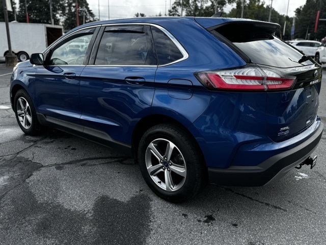 2021 Ford Edge SEL photo 2