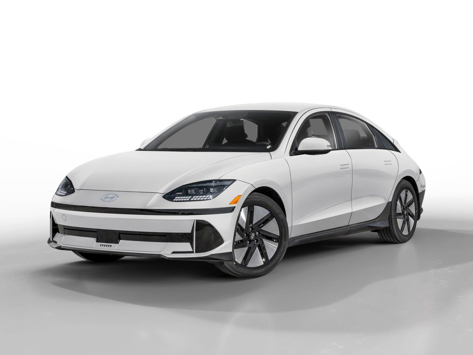 2025 Hyundai IONIQ 6 SE's photo