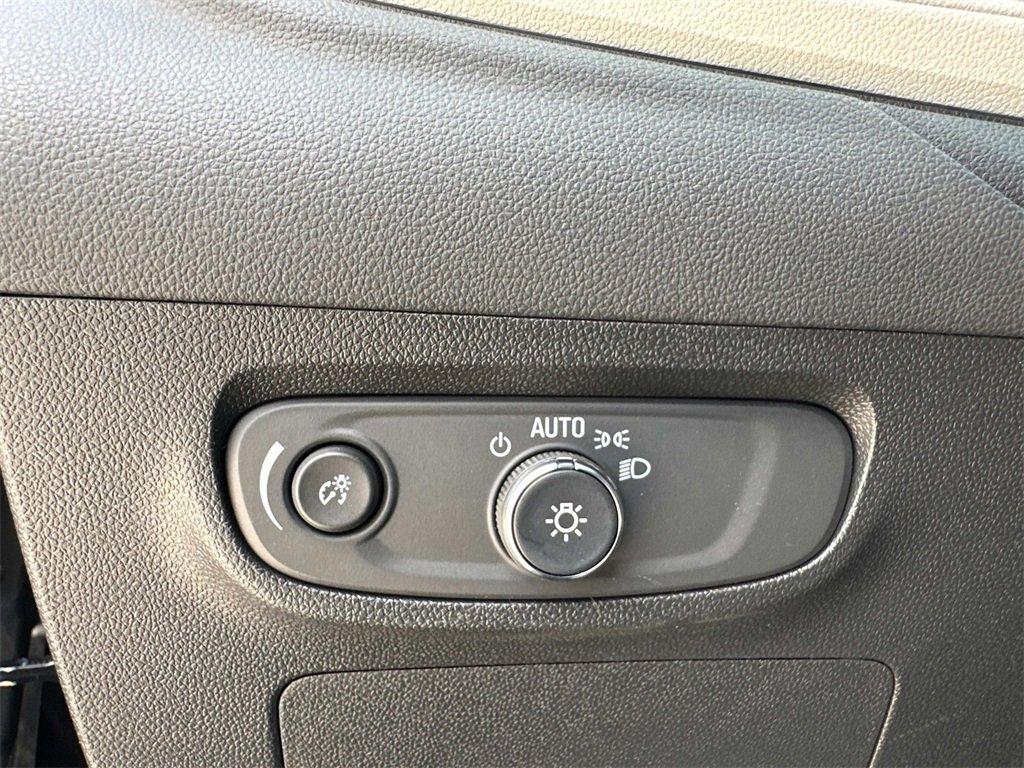 2026 Buick Encore GX Avenir photo 31