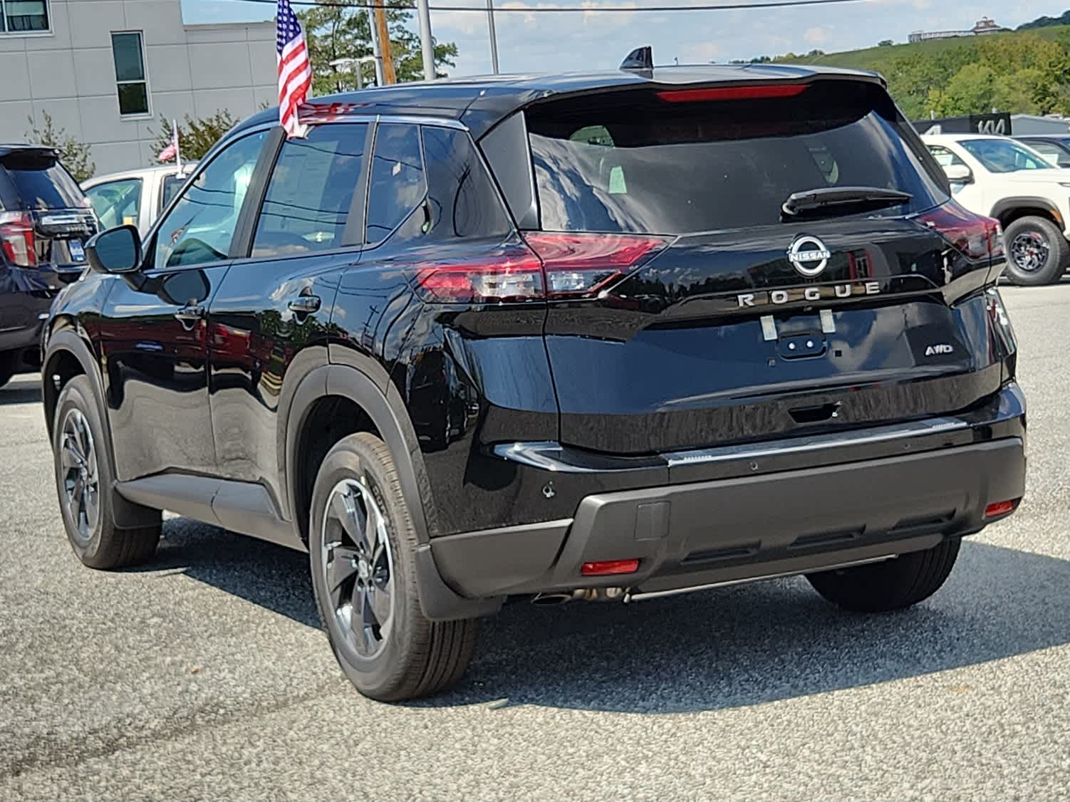 2026 Nissan Rogue SV photo 4
