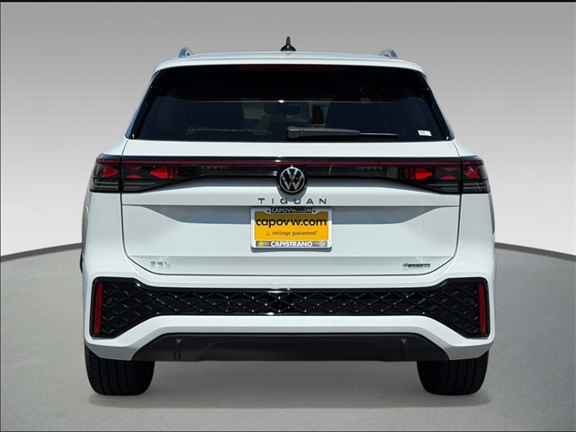 2025 Volkswagen Tiguan SEL R-Line Black photo 3