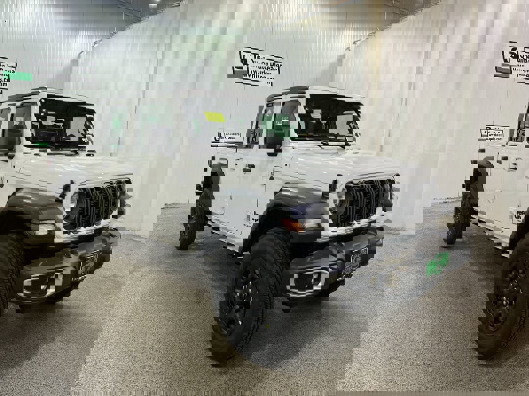 2026 Jeep Gladiator Sport's photo