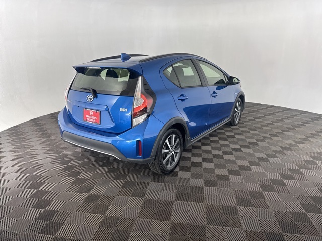 2018 Toyota Prius C Four photo 8