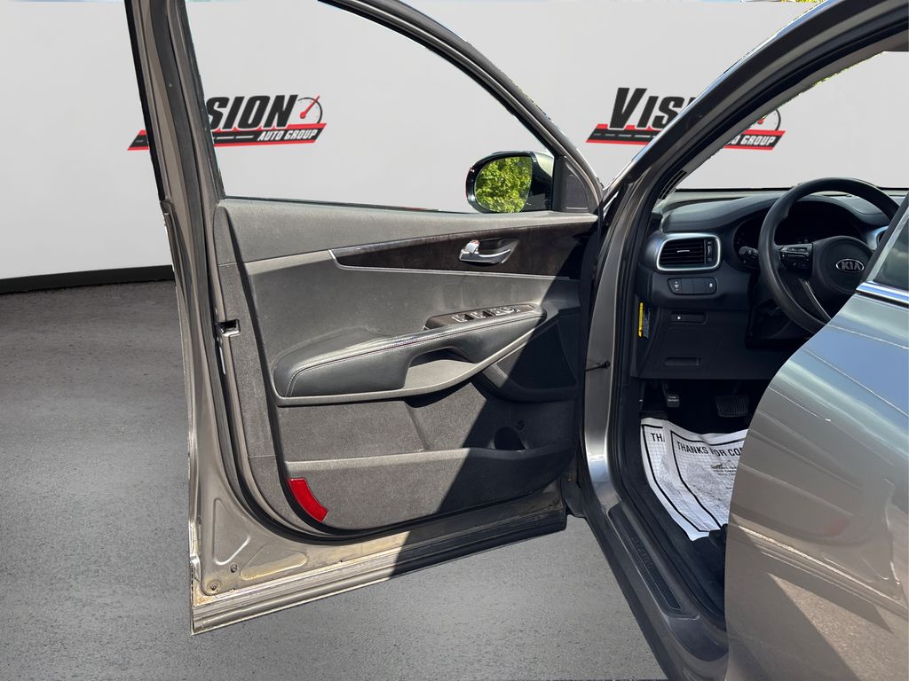 2018 Kia Sorento L photo 23