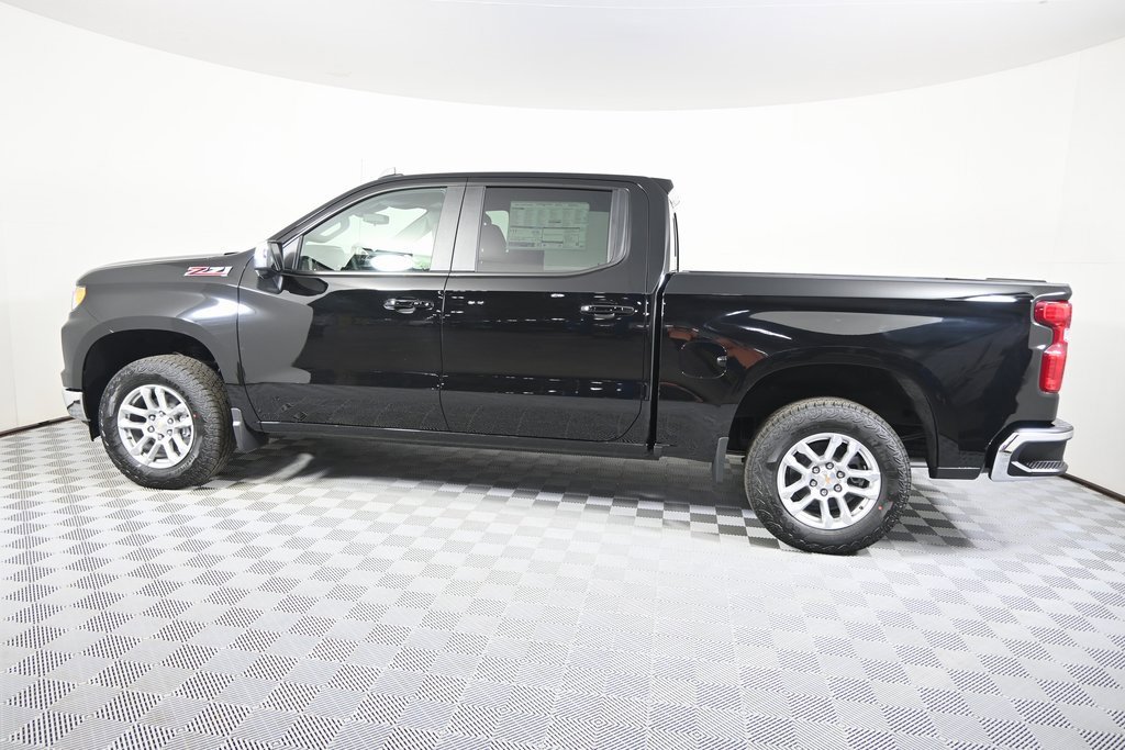 2026 Chevrolet Silverado 1500 LT photo 2