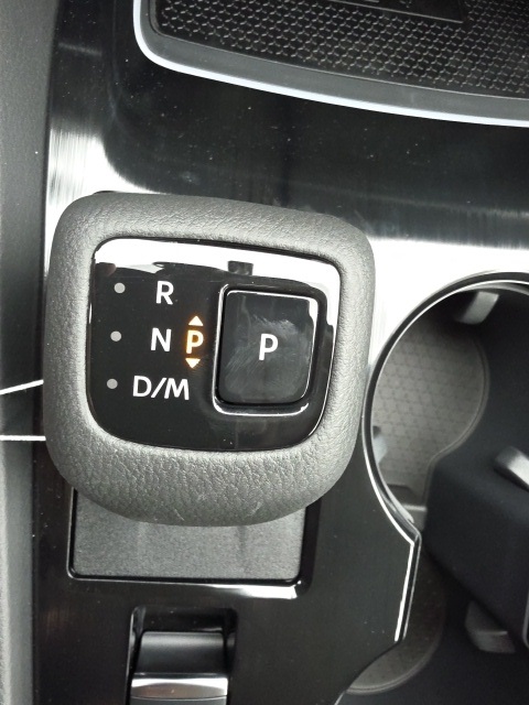 2026 Nissan Rogue SV photo 10