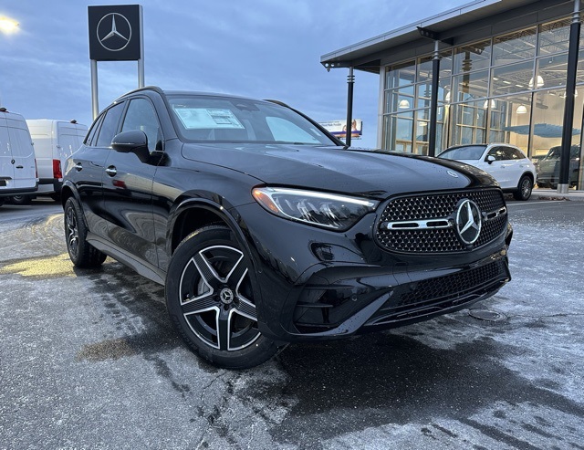 2026 Mercedes-Benz GLC Base's photo