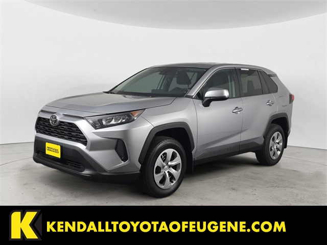 2022 Toyota RAV4 LE's photo