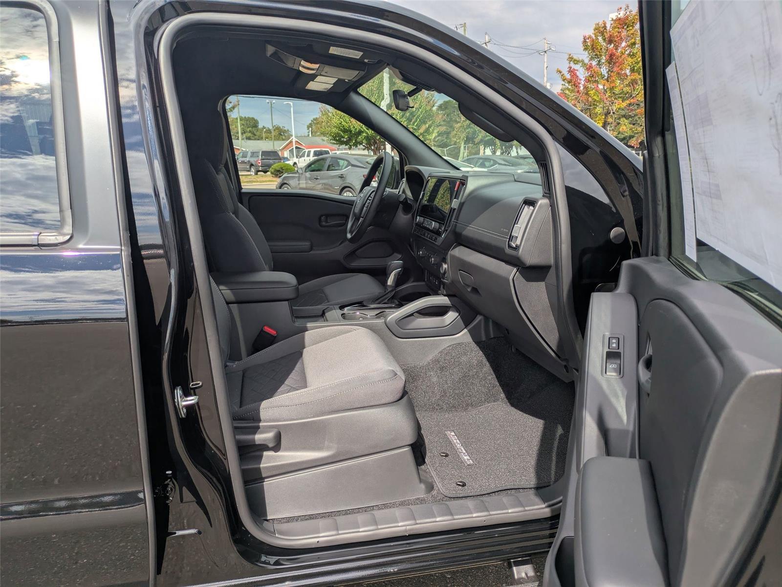 2026 Nissan Frontier SV photo 29