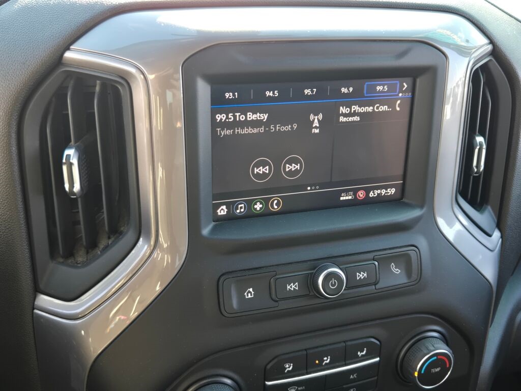 2021 Chevrolet Silverado 2500HD Custom photo 22