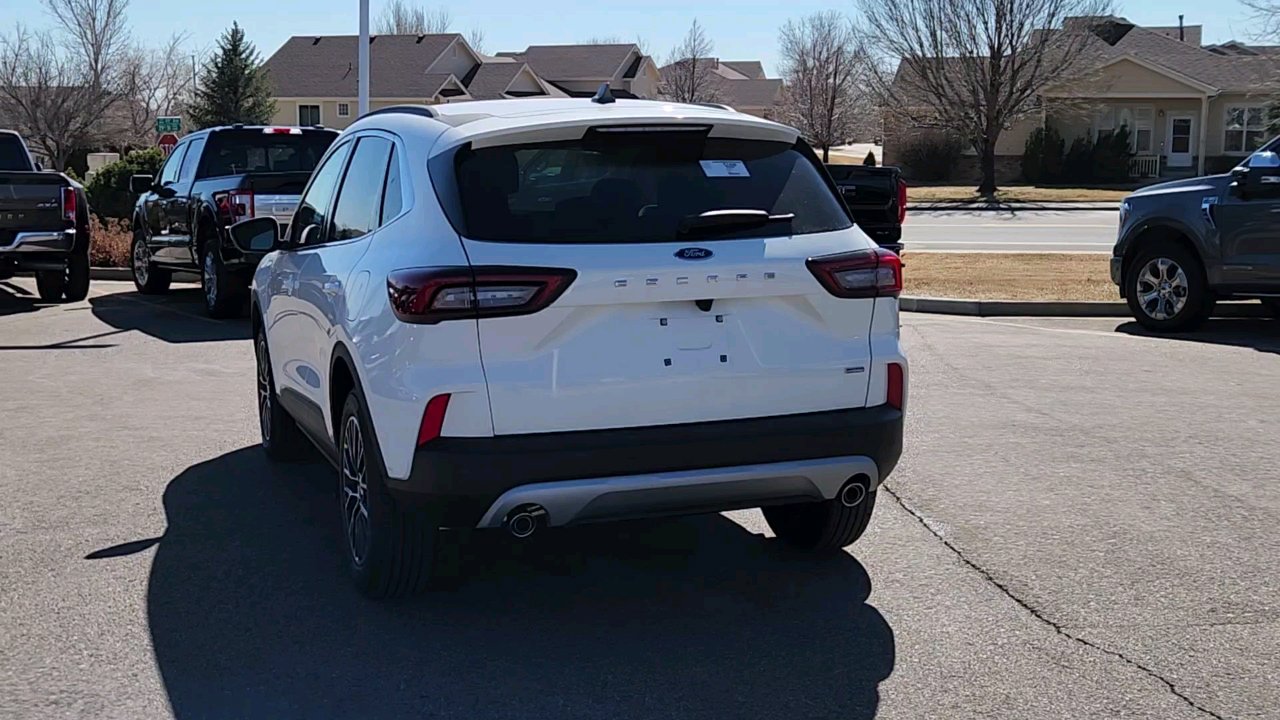 2025 Ford Escape Plug-In Hybrid photo 7
