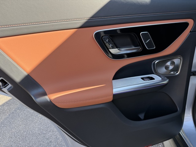 2026 Mercedes Benz GLC 300 4MATIC photo 21