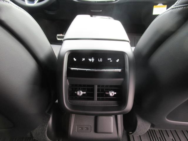 2026 Cadillac Lyriq photo 32