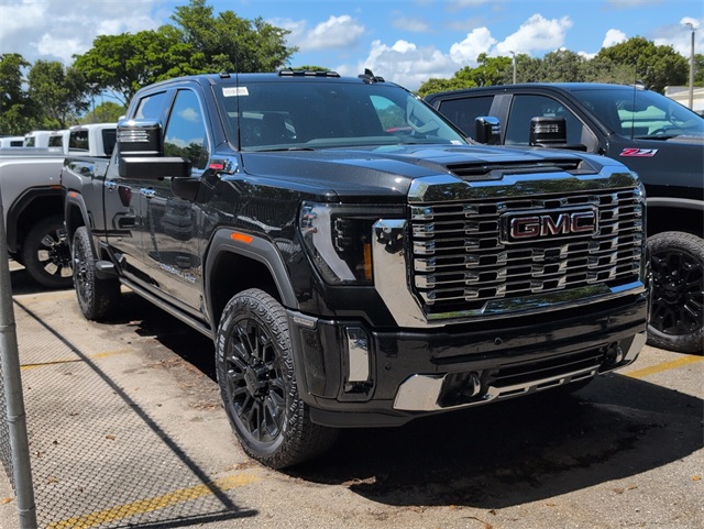 2025 GMC Sierra 2500HD Denali's photo