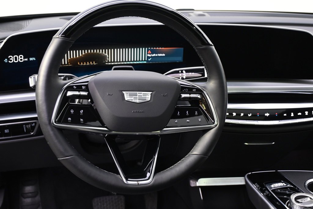 2025 Cadillac Lyriq Luxury photo 11