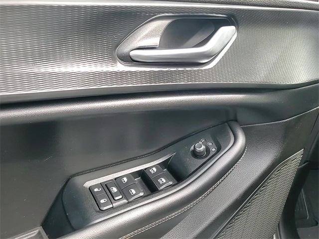 2023 Jeep Grand Cherokee Laredo photo 11