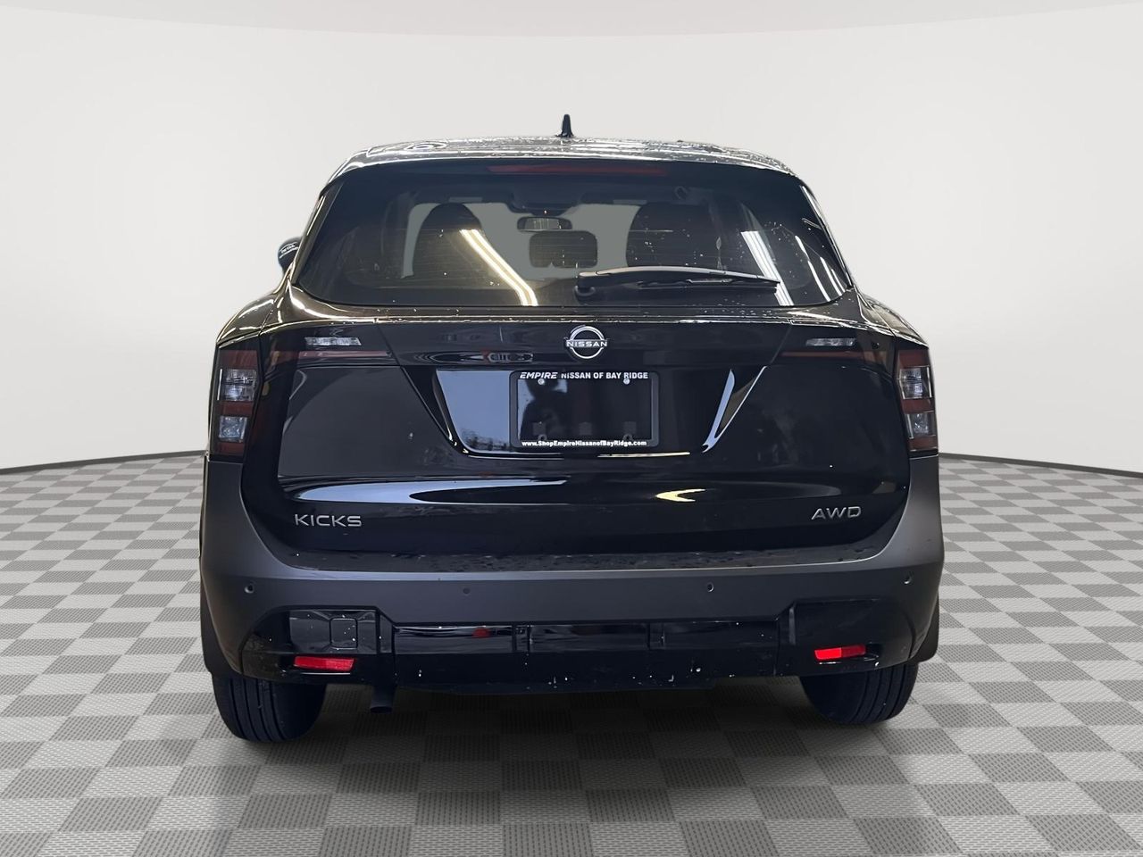 2025 Nissan Kicks S photo 4